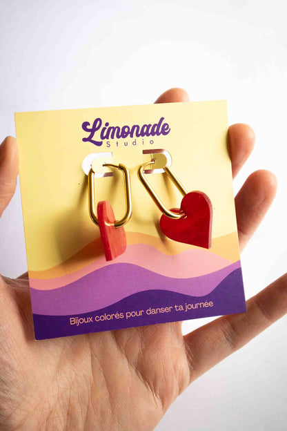 Ohrringe Herz Rot Marmoriert Glitzer, Huggies 18 Karat vergoldet