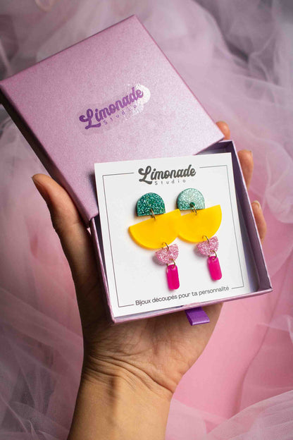 Boucles d'oreille demi-cercles superposés multicolores : clou plaqué or 18 carats